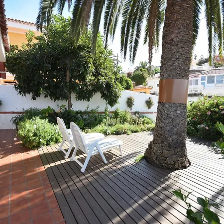 Mesa Del Mar Near Black Nyaraló *